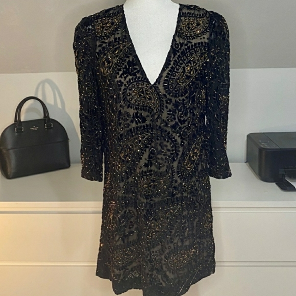 Hello classic very beautiful designer dress - Picture 6 of 13